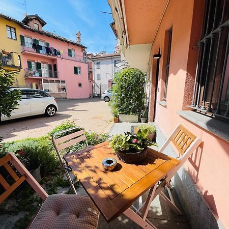 Casa Caroli, Charme E Comfort Nel Cuore Di Alba 外观 照片