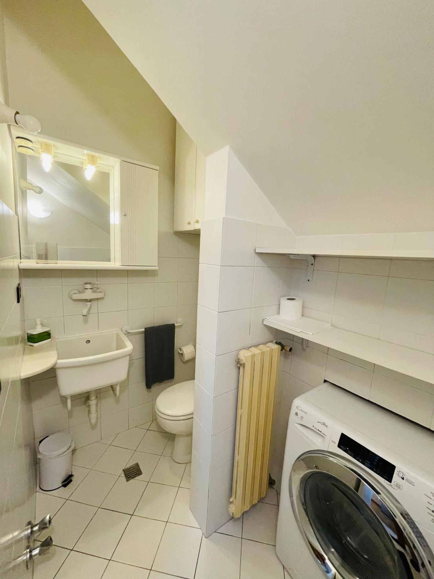 Casa Caroli, Charme E Comfort Nel Cuore Di Alba 外观 照片