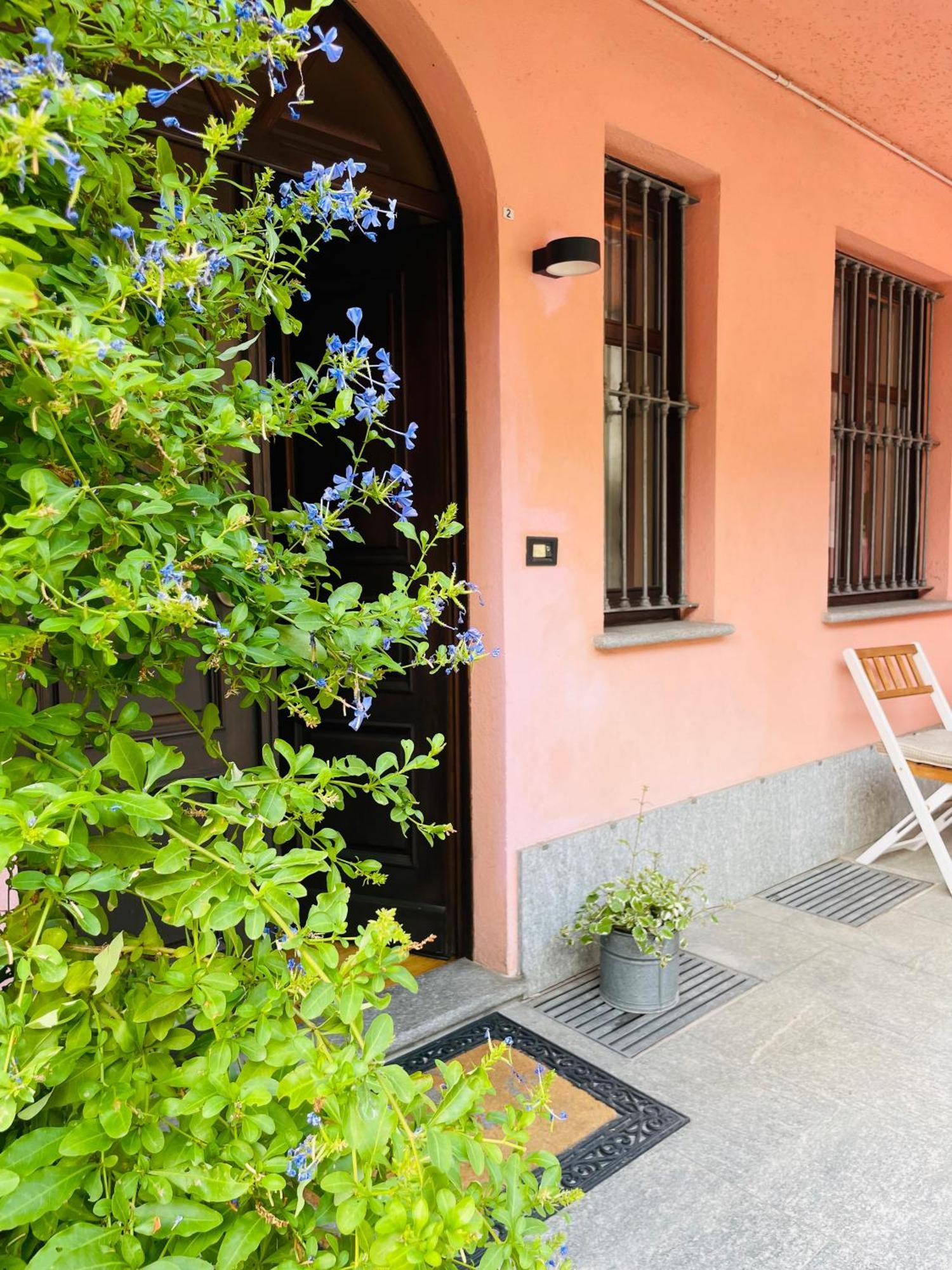 Casa Caroli, Charme E Comfort Nel Cuore Di Alba 外观 照片