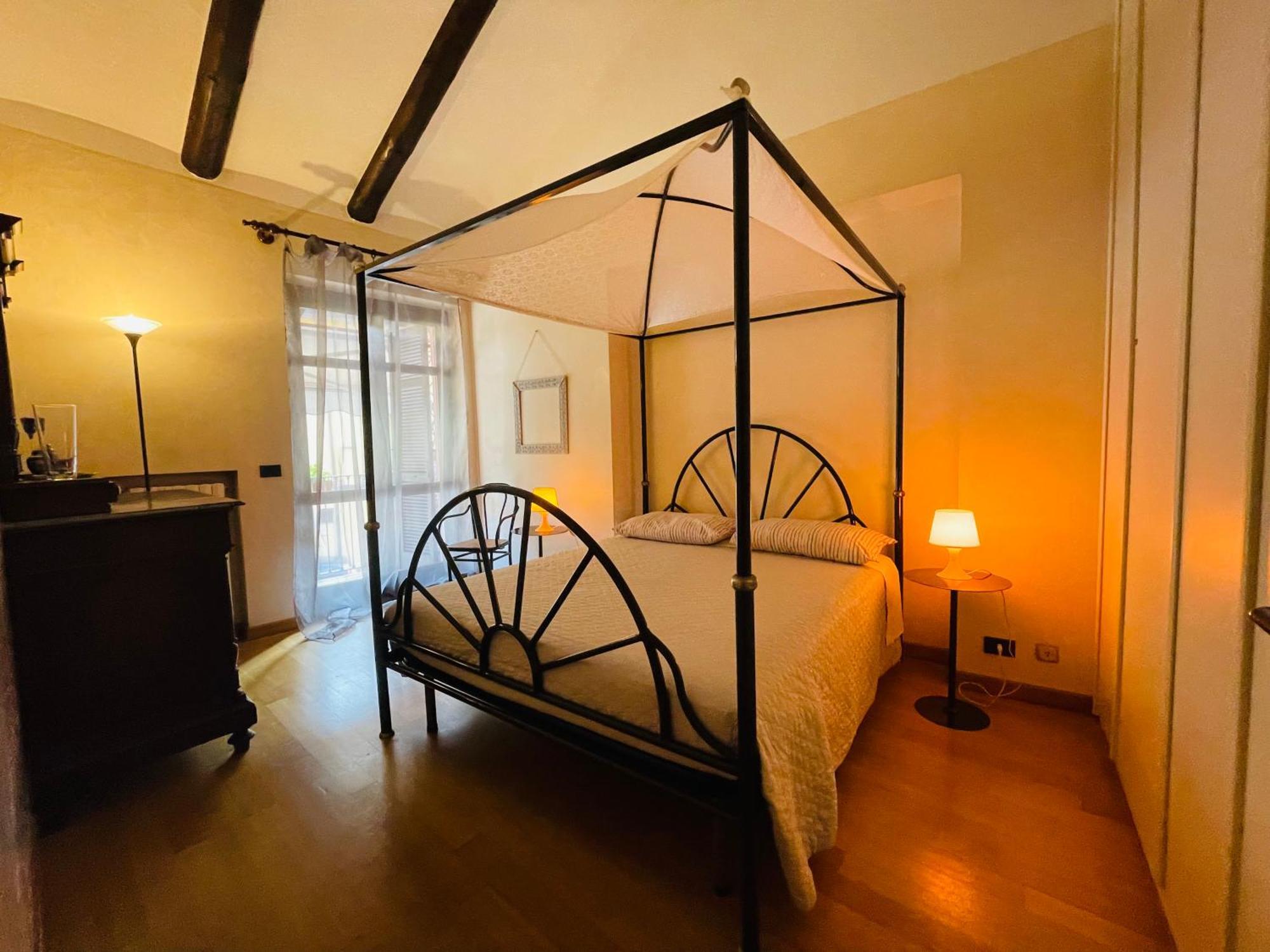 Casa Caroli, Charme E Comfort Nel Cuore Di Alba 外观 照片