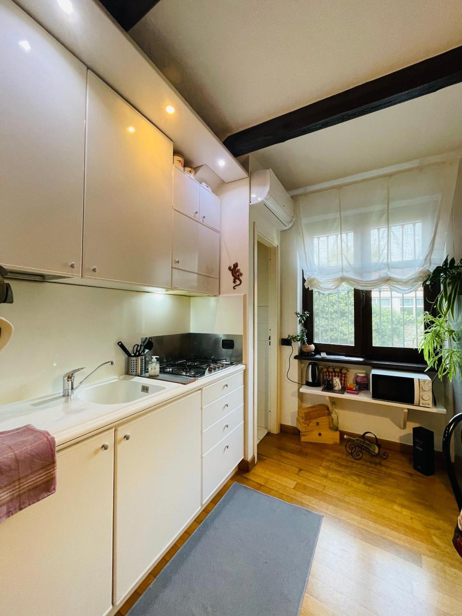 Casa Caroli, Charme E Comfort Nel Cuore Di Alba 外观 照片