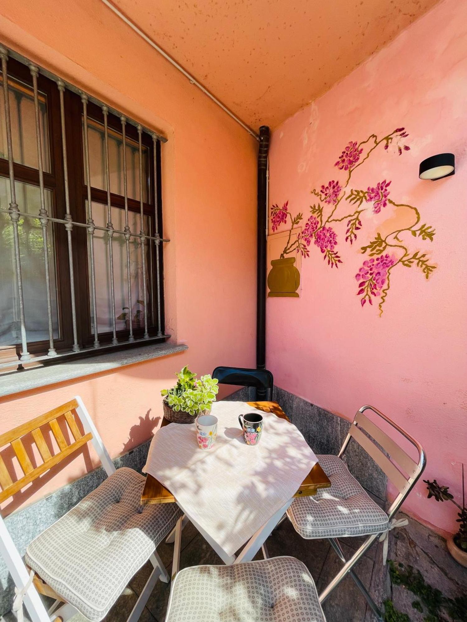 Casa Caroli, Charme E Comfort Nel Cuore Di Alba 外观 照片